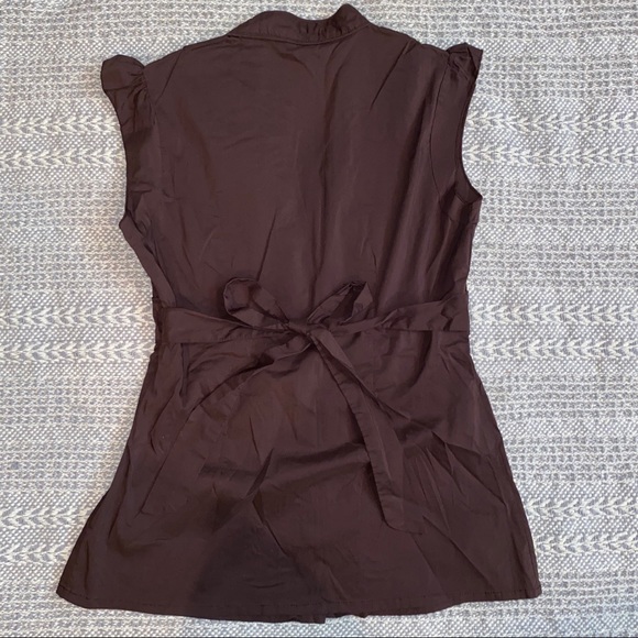 Sleeveless Top with Ruffles - Picture 3 of 4